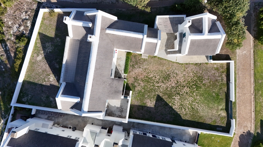 5 Bedroom Property for Sale in Struisbaai Western Cape